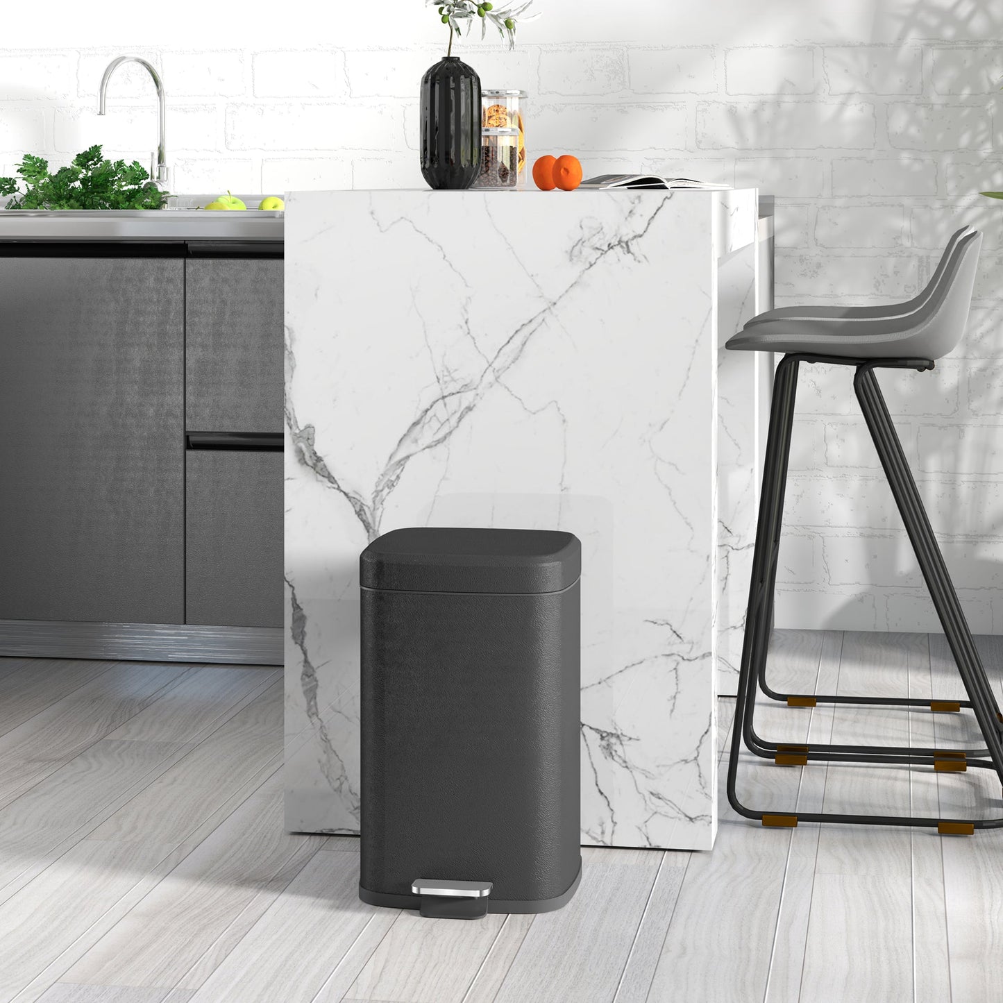 HOMCOM 20 Litre Pedal Bin, Fingerprint Proof Kitchen Bin with Soft-close Lid, Metal Rubbish Bin with Foot Pedal and Removable Inner Bucket, Black