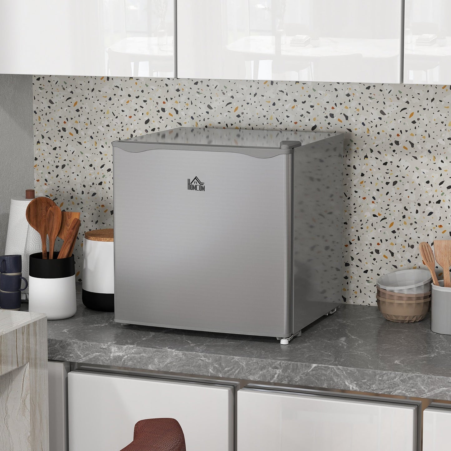 HOMCOM Tabletop Mini Freezer with 35 Litre Capacity, Small Freezer with Reversible Door, Adjustable Temperature and Removable Wire Shelf for Bedrooms, Home Office, Grey