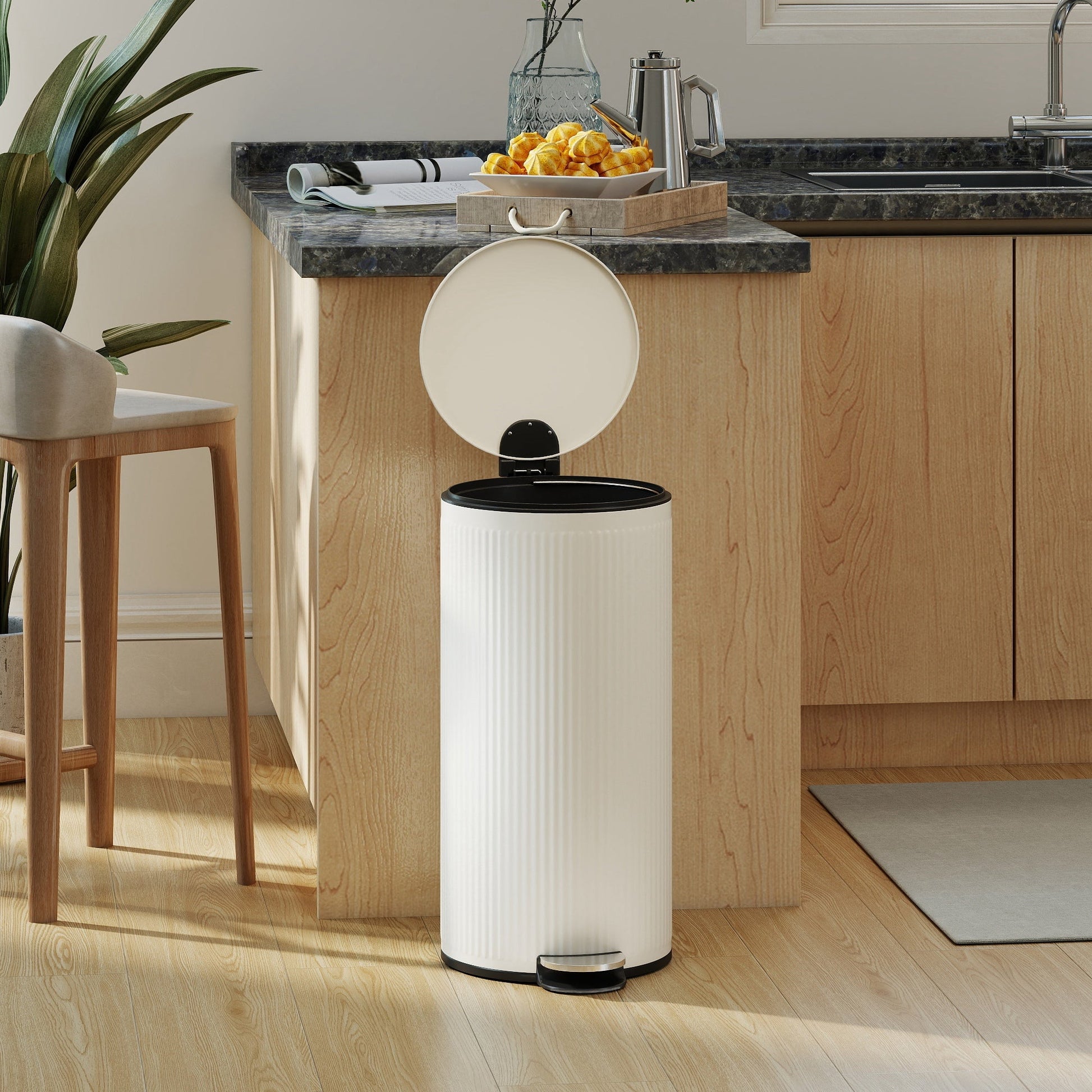 30 Litre Pedal Kitchen Bin with Soft Close and Stay Open Lid, Rubbish Bin with Removable Inner Bucket for Kitchen, Office, Home, Cream