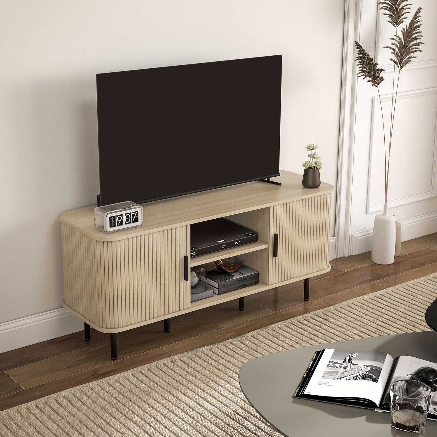 HOMCOM TV Stand Cabinet for TVs up to 55 Inches, TV Unit with Storage Shelves and Cupboard for Living Room, Oak Tone