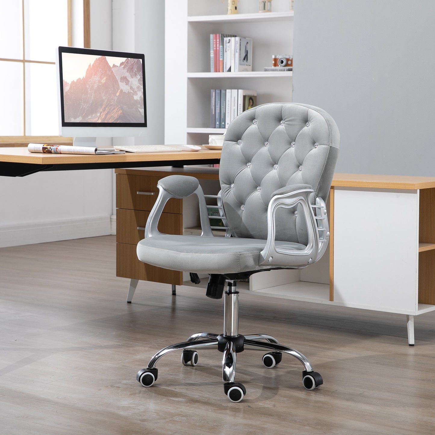 HOMCOM Office Chair, Swivel Desk Chair, Velvet Vanity Chair with Adjustable Height and Rolling Wheels for Home Work Study, Grey