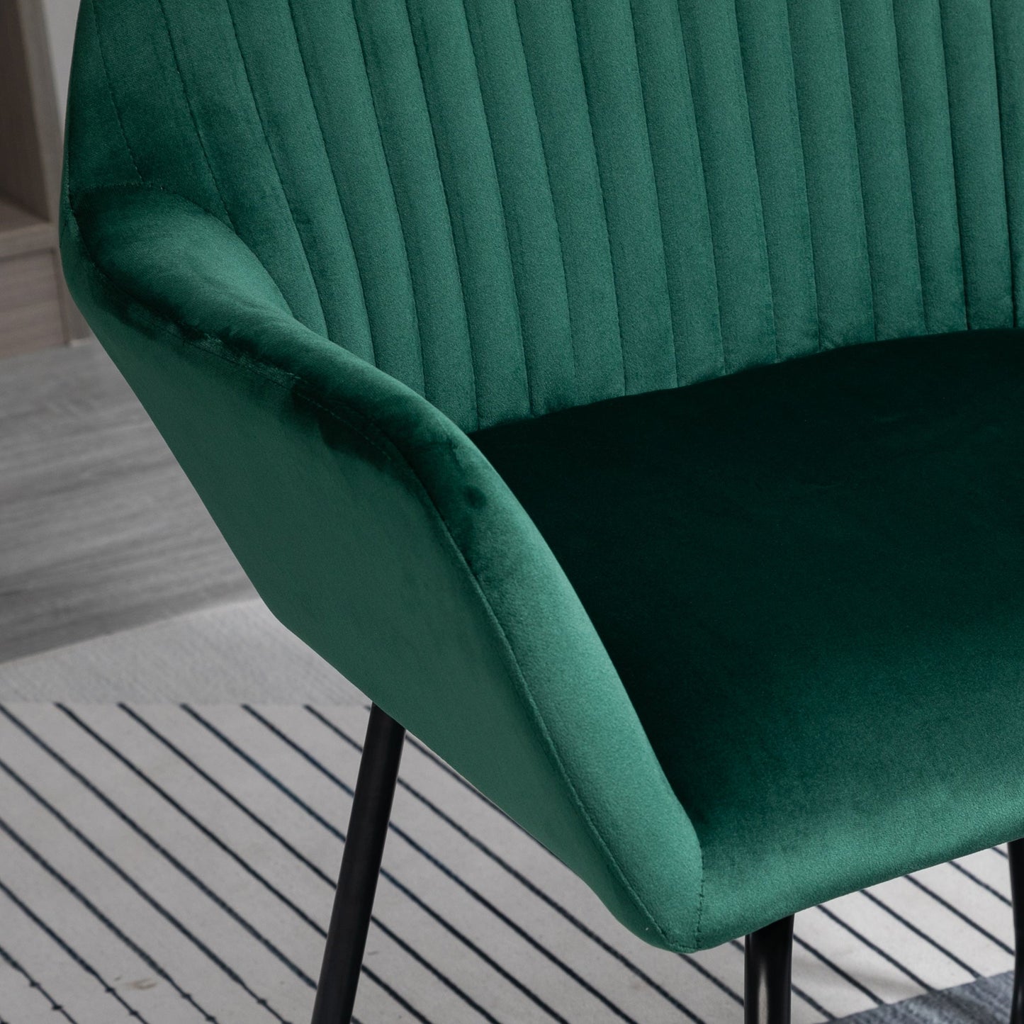 HOMCOM Modern Accent Chair, Velvet-Feel Fabric Upholstered Armchair with Metal Base for Living Room, Green