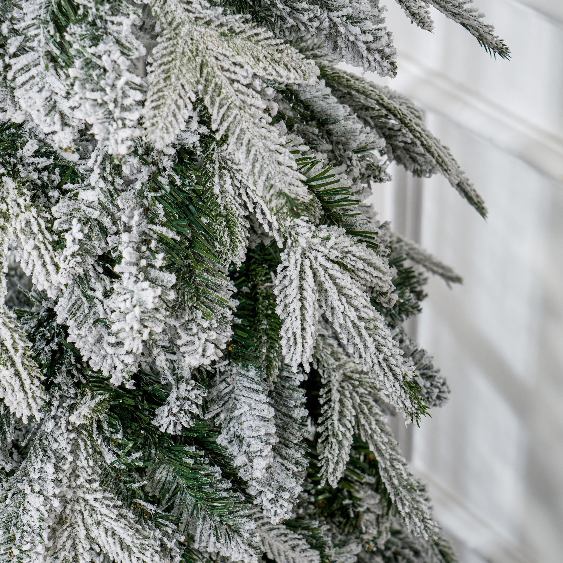 6ft Pencil Artificial Christmas Tree, Snow Flocked Xmas Tree with Downswept Branches and 600 Tips, Auto Open, Steel Base, Holiday Decoration for Home Office, Green