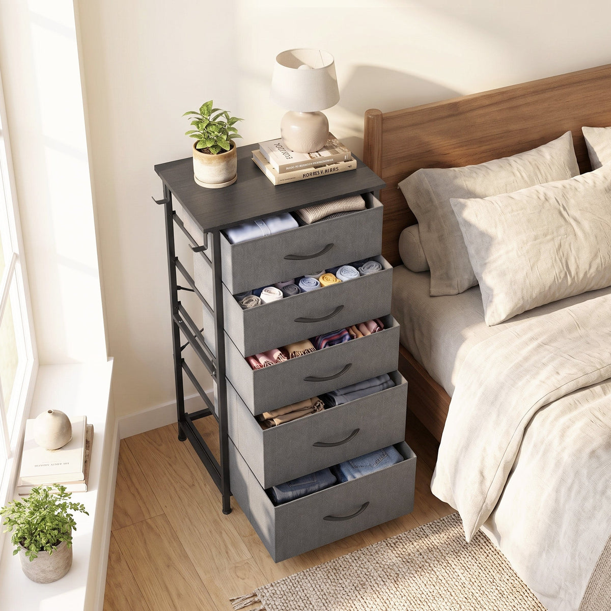 Chest of Drawers, Dresser for Bedroom with 5 Fabric Drawers, Tall Storage Unit with 4 Pockets, 2 Hooks and Steel Frame for Living Room, Hallway, Charcoal Grey