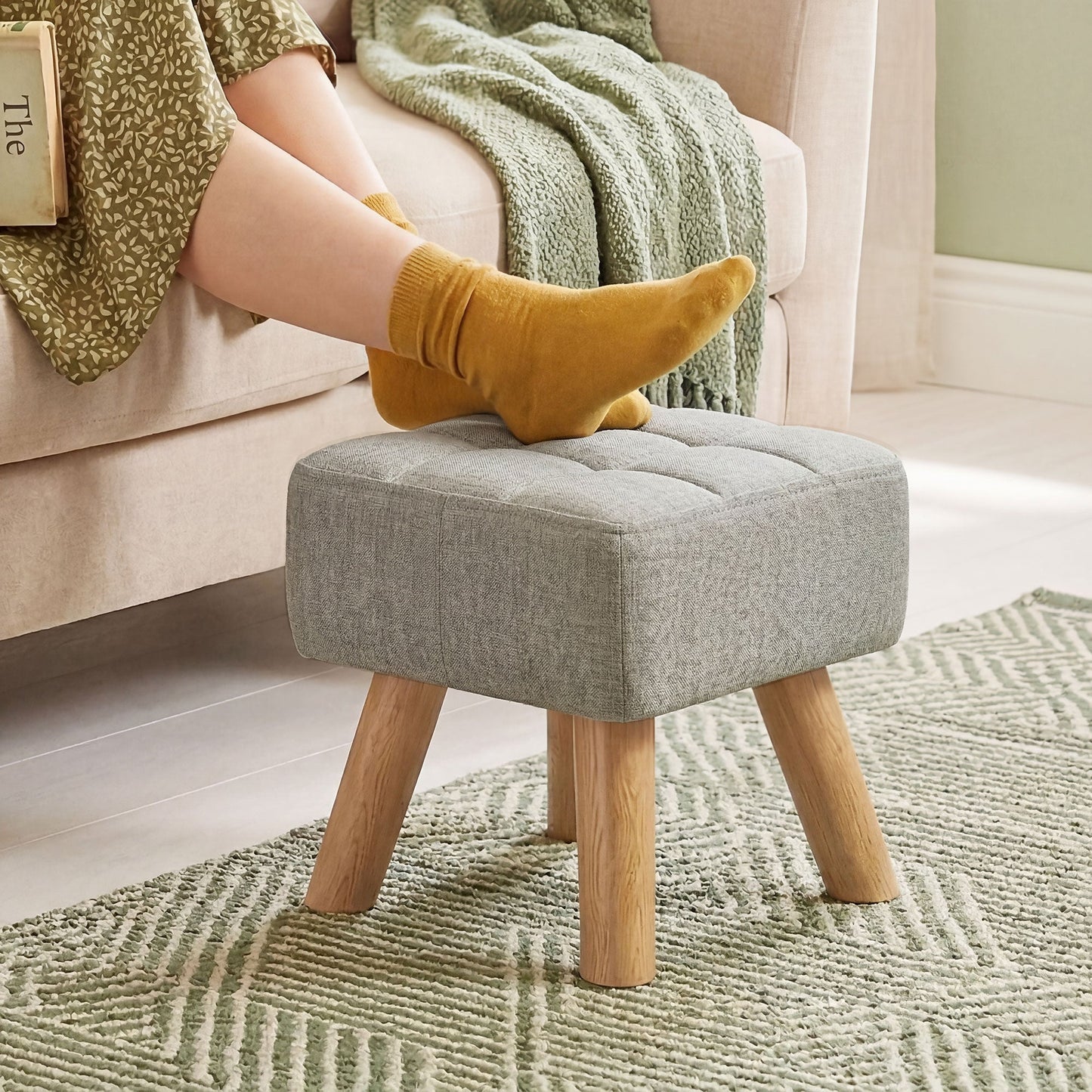 Modern Tufted Footstool, Fabric Foot Stool with Rubber Wood Legs, Padded Seat, for Living Room, Bedroom, Entryway, Light Brown