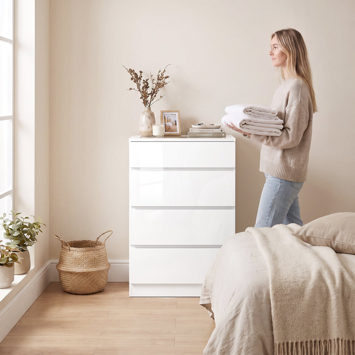 High Gloss 4 Drawer Chest of Drawers with Tempered Glass Top and RGB LED Lights, Modern Dresser with Jewelry Organizer, APP Control, Storage Cabinet for Bedroom Living Room, 60 x 40 x 90 cm, White
