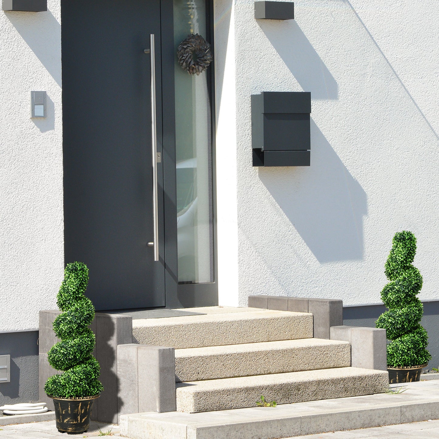 HOMCOM Set of 2 Decorative Artificial Plants Topiary Spiral Boxwood Trees in Pot, Fake Plants for Home Indoor Outdoor Decor, 90cm