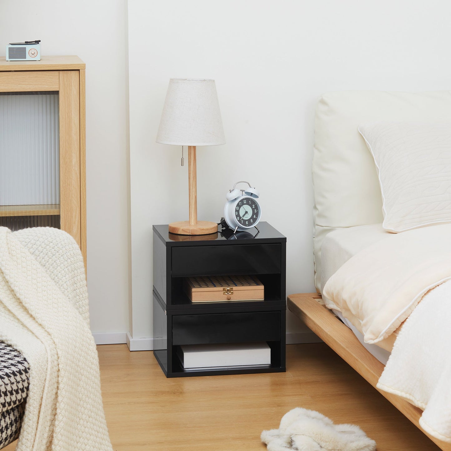 HOMCOM Floating Bedside Table Set of 2 Wall Mounted Nightstand with Storage Drawer and Open Shelf for Bedroom, High Gloss Black