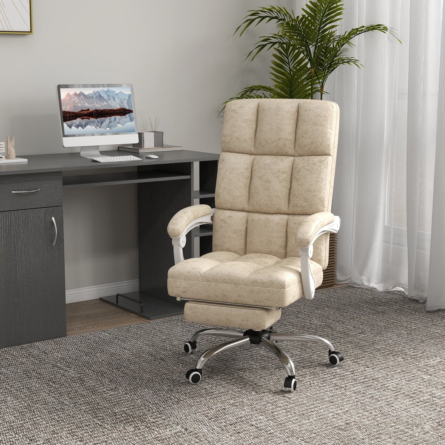 Vinsetto Massage Office Chair, Ergonomic Desk Chair, Comfy Work Study Chair with Heat, Padded Seat, 135° Reclining Back and Footrest for Home Office, Beige