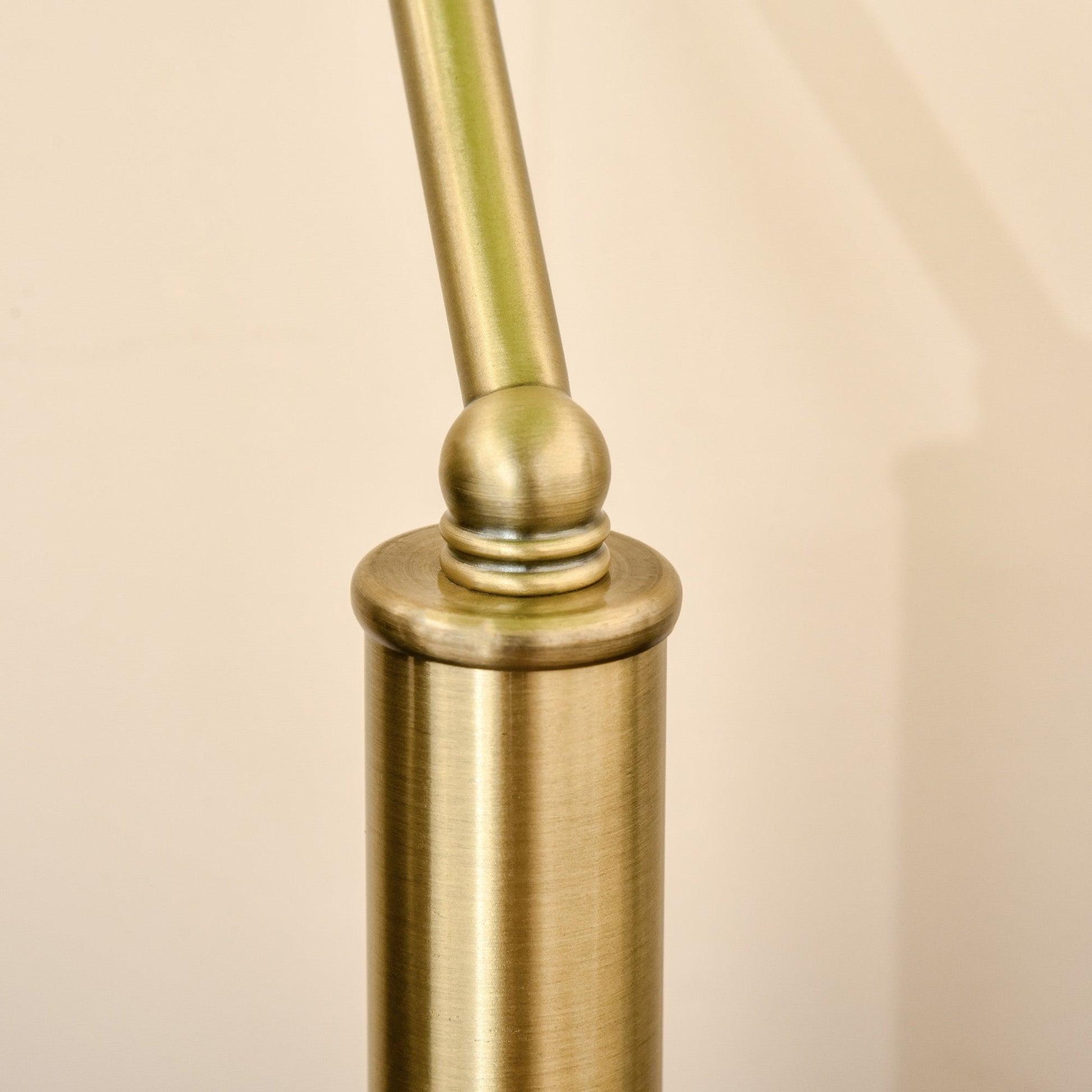HOMCOM Banker's Table Lamp Desk Lamp with Antique Bronze Tone Base, Green Glass Shade and Pull Rope Switch for Home Office, Living Room, Bedroom, Dining Room, Green