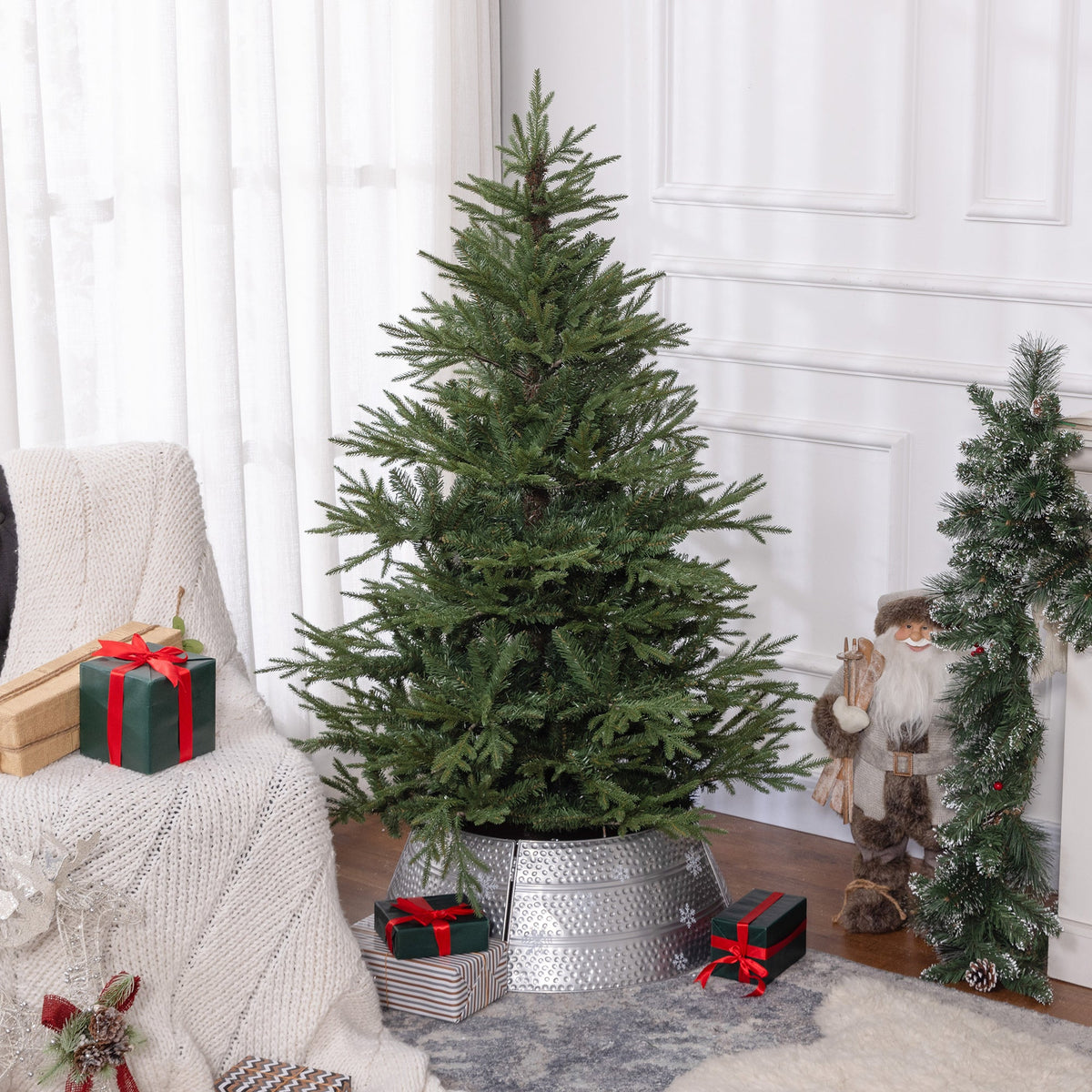 HOMCOM 5ft Artificial Christmas Tree with 1724 Tips, Metal Base, Realistic Hinged Xmas Tree, Easy to Assemble, Green