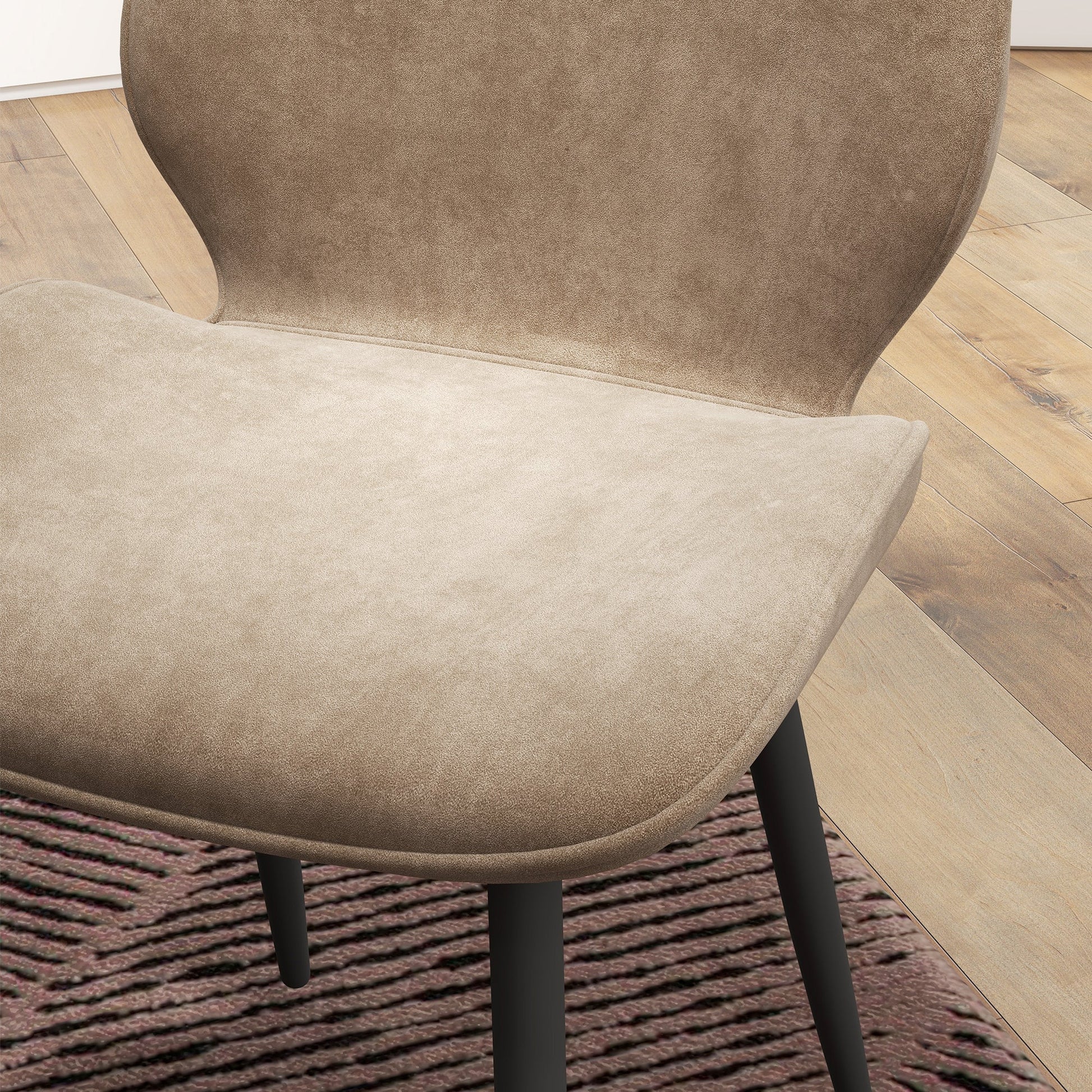 HOMCOM Dining Chairs Set of 2, Velvet Fabric Upholstered Kitchen Chairs with Solid Metal Legs for Dining Room, Living Room, Lounge, Light Brown