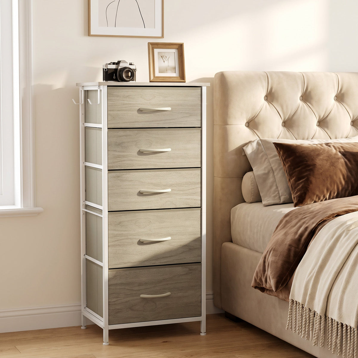 Chest of Drawers, Dresser for Bedroom with 5 Fabric Drawers, Tall Storage Unit with 4 Pockets, 2 Hooks and Steel Frame for Living Room, Hallway, Natural Wood Finish