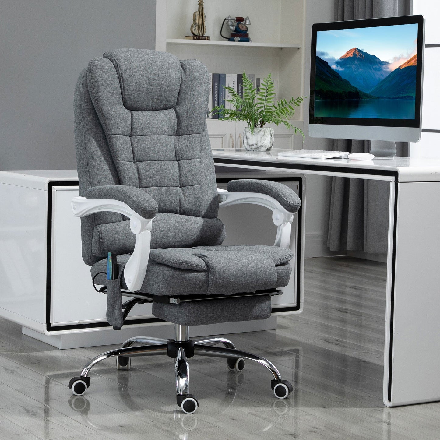 HOMCOM Heated 6 Points Vibration Massage Executive Office Chair Adjustable Swivel Ergonomic High Back Desk Chair Recliner with Footrest Grey