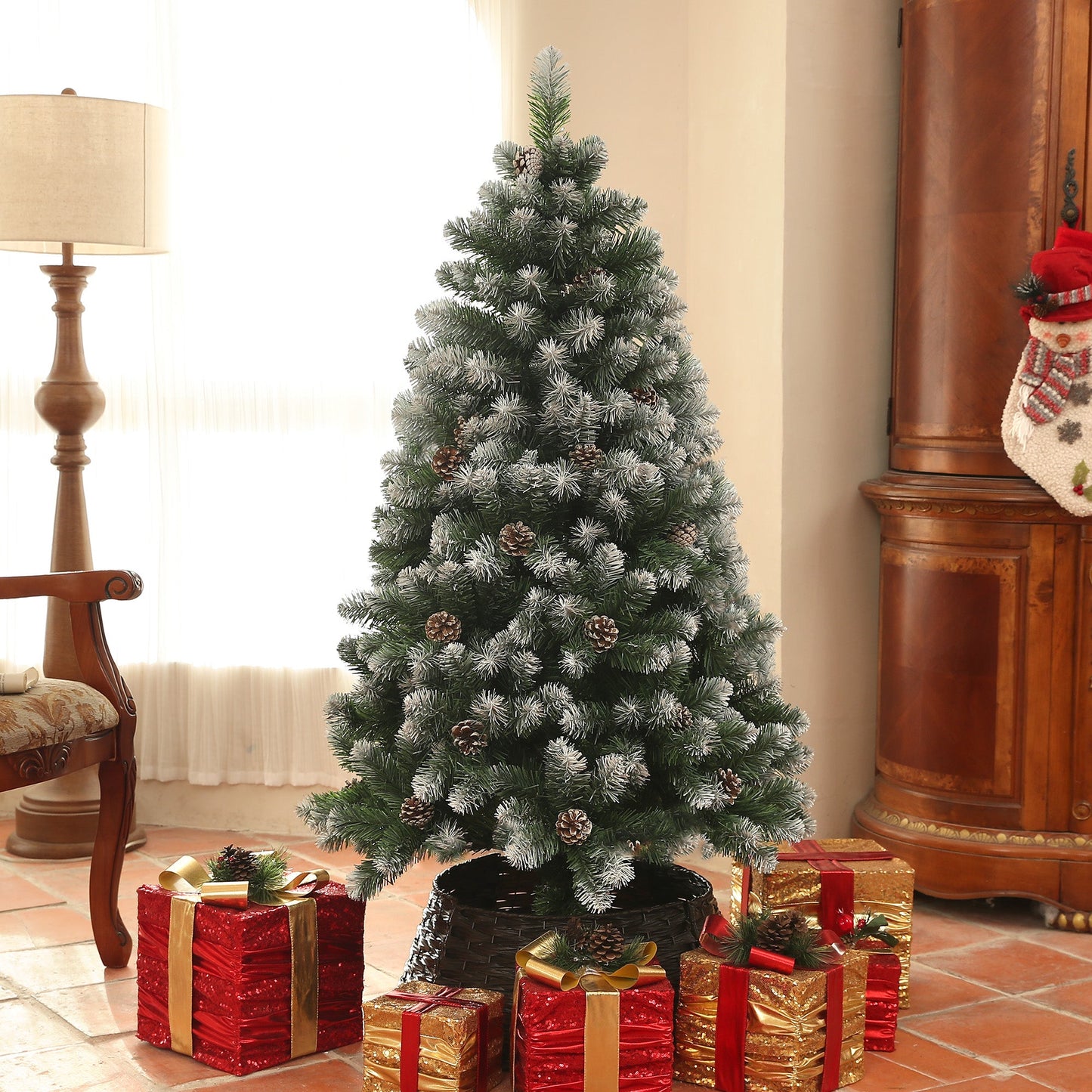 HOMCOM 5ft Artificial Pine Christmas Tree with 489 Branch Tips and Steel Base, Realistic Hinged Tree with Pinecones, Holiday Décor for Home Office, Green