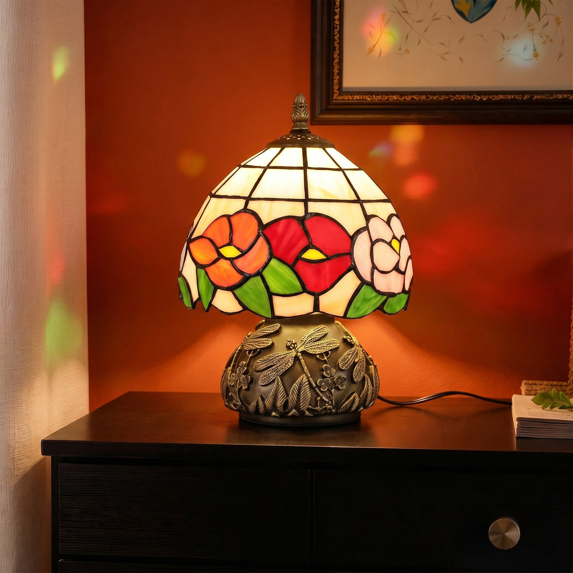 Tiffany-Style Table Lamp with Sculpted Dragonfly Base, Handcrafted Classic Stained Glass Bedside Lamp for Living Room and Bedroom, E27 Socket, Multi-Coloured