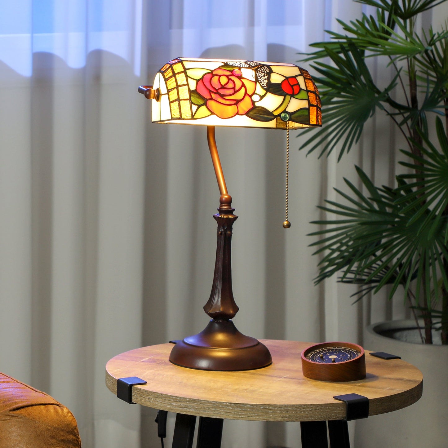 Tiffany-Style Glass Table Lamp with Rose and Butterfly Design, Handcrafted Antique Bedside Lamp with Dual Switch Control for Living Room and Bedroom, E27 Socket, No Assembly Required, Red
