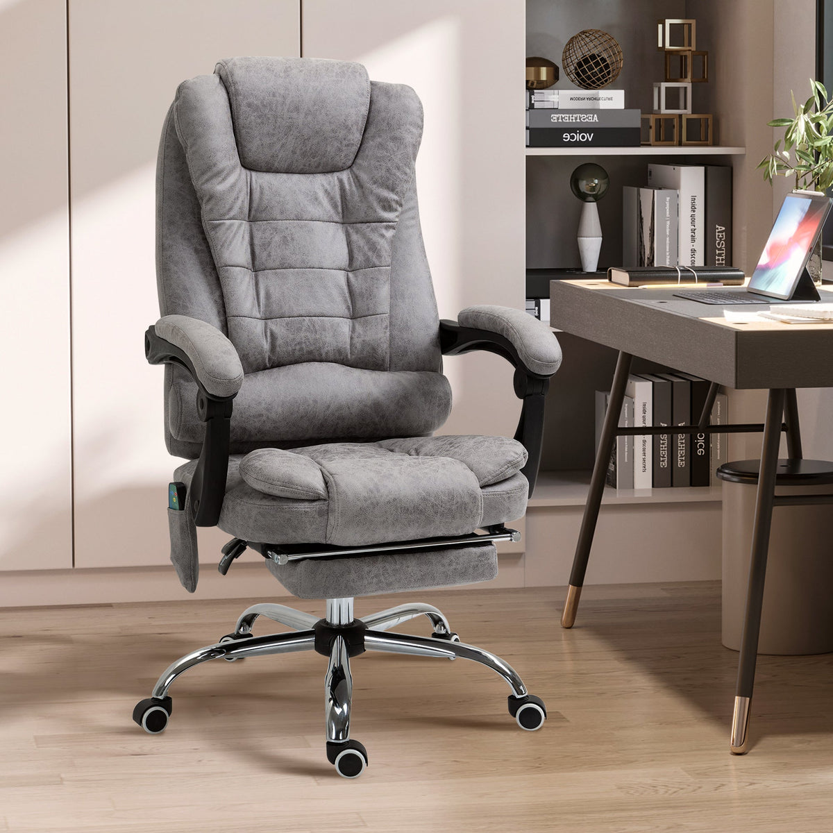 HOMCOM Heated 6 Points Vibration Massage Executive Office Chair Adjustable Swivel Ergonomic High Back Desk Chair Recliner with Footrest Grey
