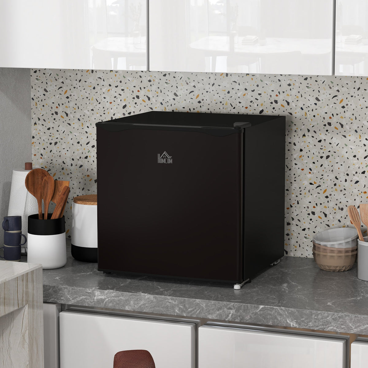 HOMCOM Tabletop Mini Freezer with 35 Litre Capacity, Small Freezer with Reversible Door, Adjustable Temperature and Removable Wire Shelf for Bedrooms, Home Office, Black