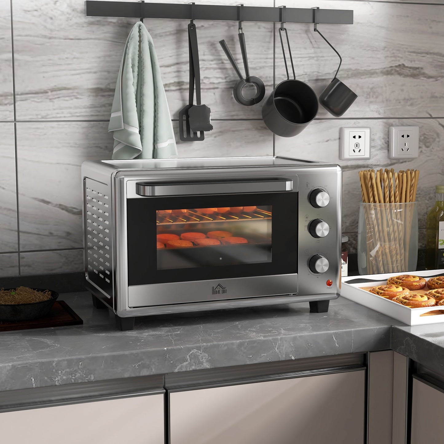 HOMCOM 30 Litre Mini Oven, Countertop Electric Cooker & Grill for Roasting, Baking, Grilling with Adjustable Temperature, 60 Min Timer, Baking Tray and Wire Rack, 1600W, Silver
