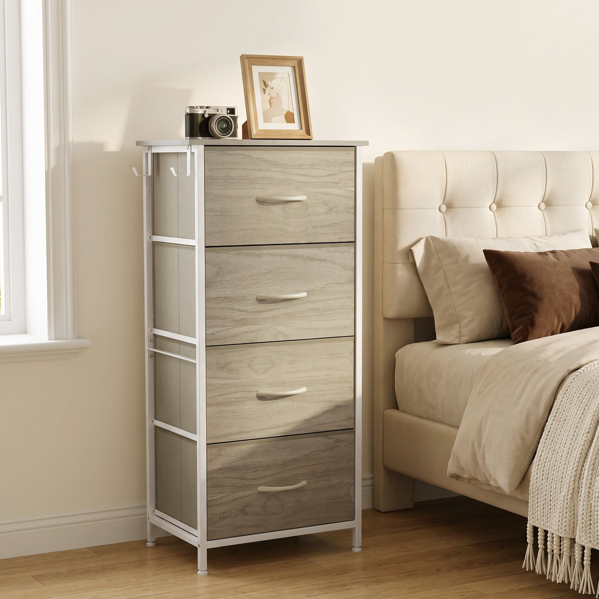 Chest of Drawers, Dresser for Bedroom with 4 Fabric Drawers, Tall Storage Unit with 4 Pockets, 2 Hooks and Steel Frame for Living Room, Hallway, Natural Wood Finish