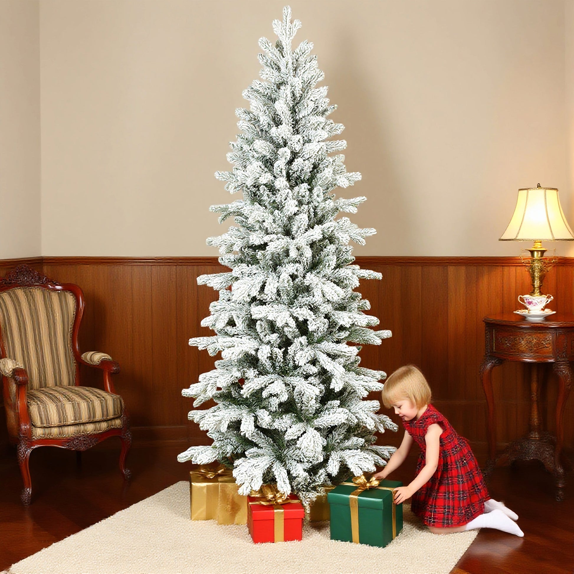 6ft Flocked Christmas Tree, Hinged Pencil Christmas Tree with 756 Tips, Realistic Branches, Easy Assembly, Slim Shape, Artificial Xmas Home Decoration, Green White