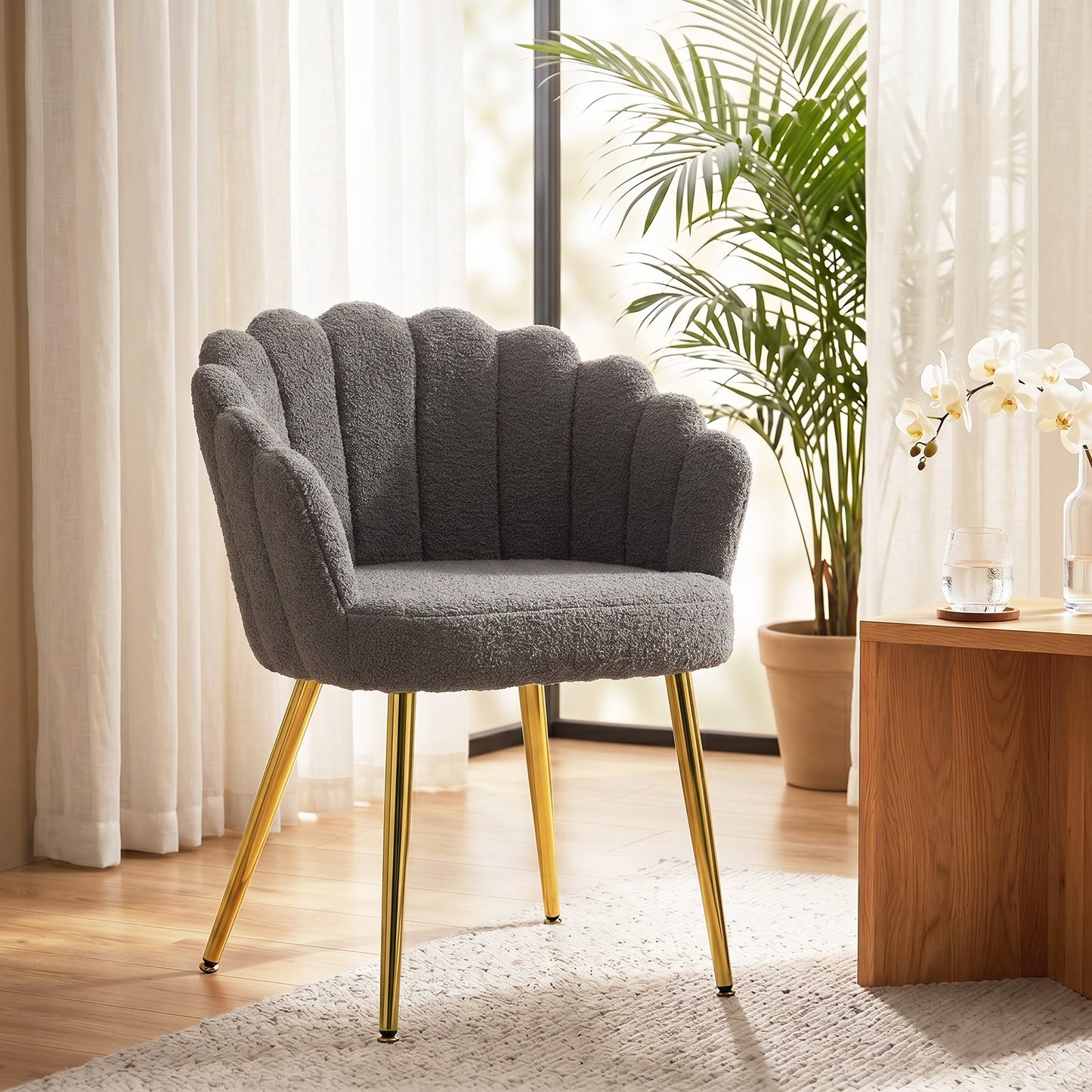 Petal-Back Lounge Chair, Faux Lamb's Wool Lounge Seat with Metal Legs and Adjustable Feet, Modern Armchair for Living Room, Bedroom, Balcony, Office, Grey