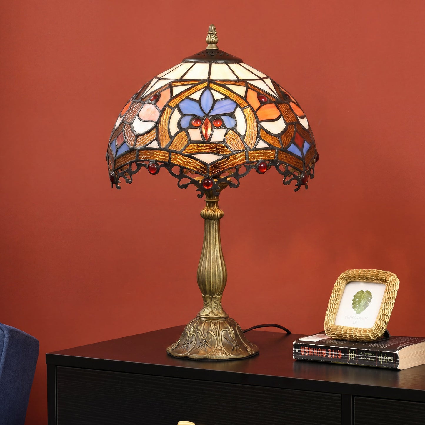 Tiffany Lamp, Stained Glass Table Lamp, Handcrafted Artisan Collectible, Suitable for Living Room and Bedside, Multi-Coloured, Ф25 x 45Hcm, Zinc Alloy.